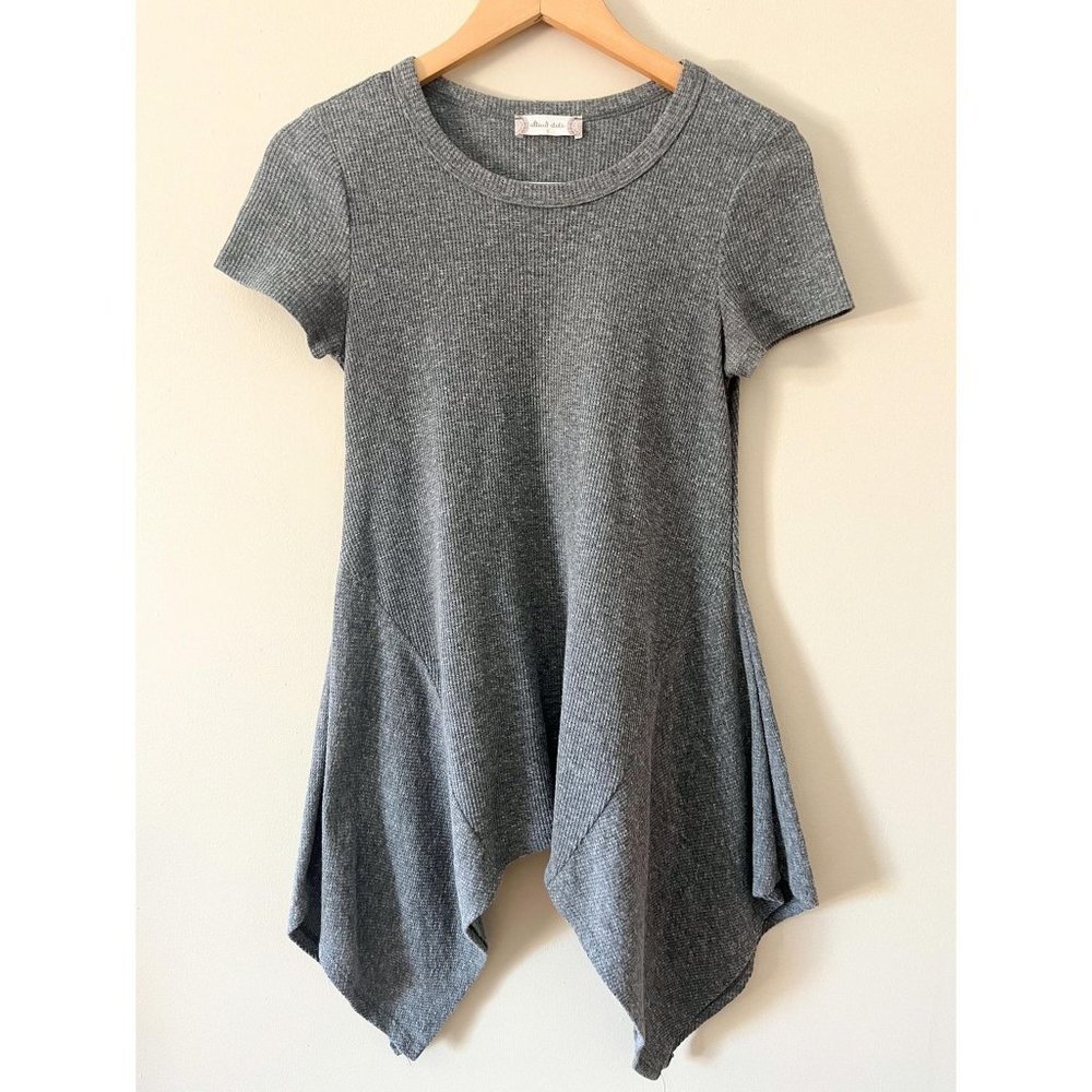 Altar'd State Gray Short Sleeve Shirt Size Small